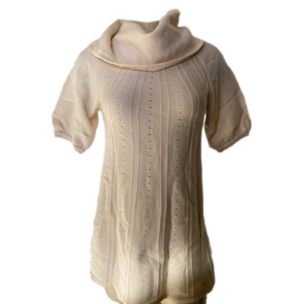 Design History 100% cashmere ivory ‎ turtleneck tunic. Small .
